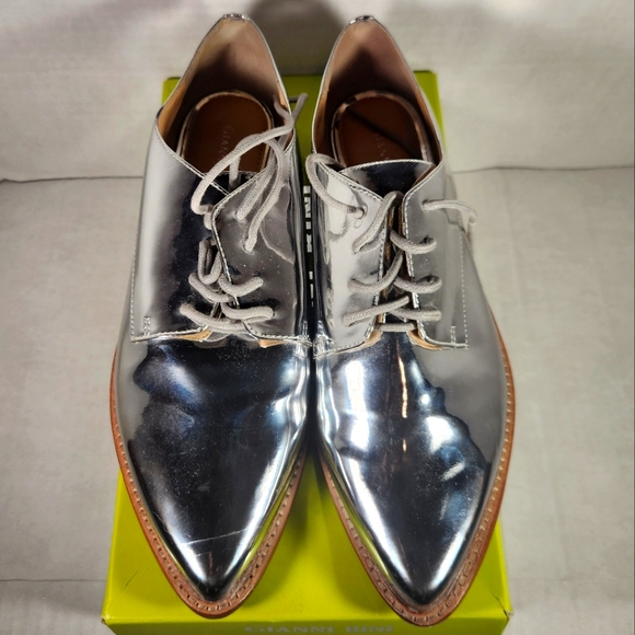 Gianni Bini Shoes - NWT Women's Gianni Bini Arlena